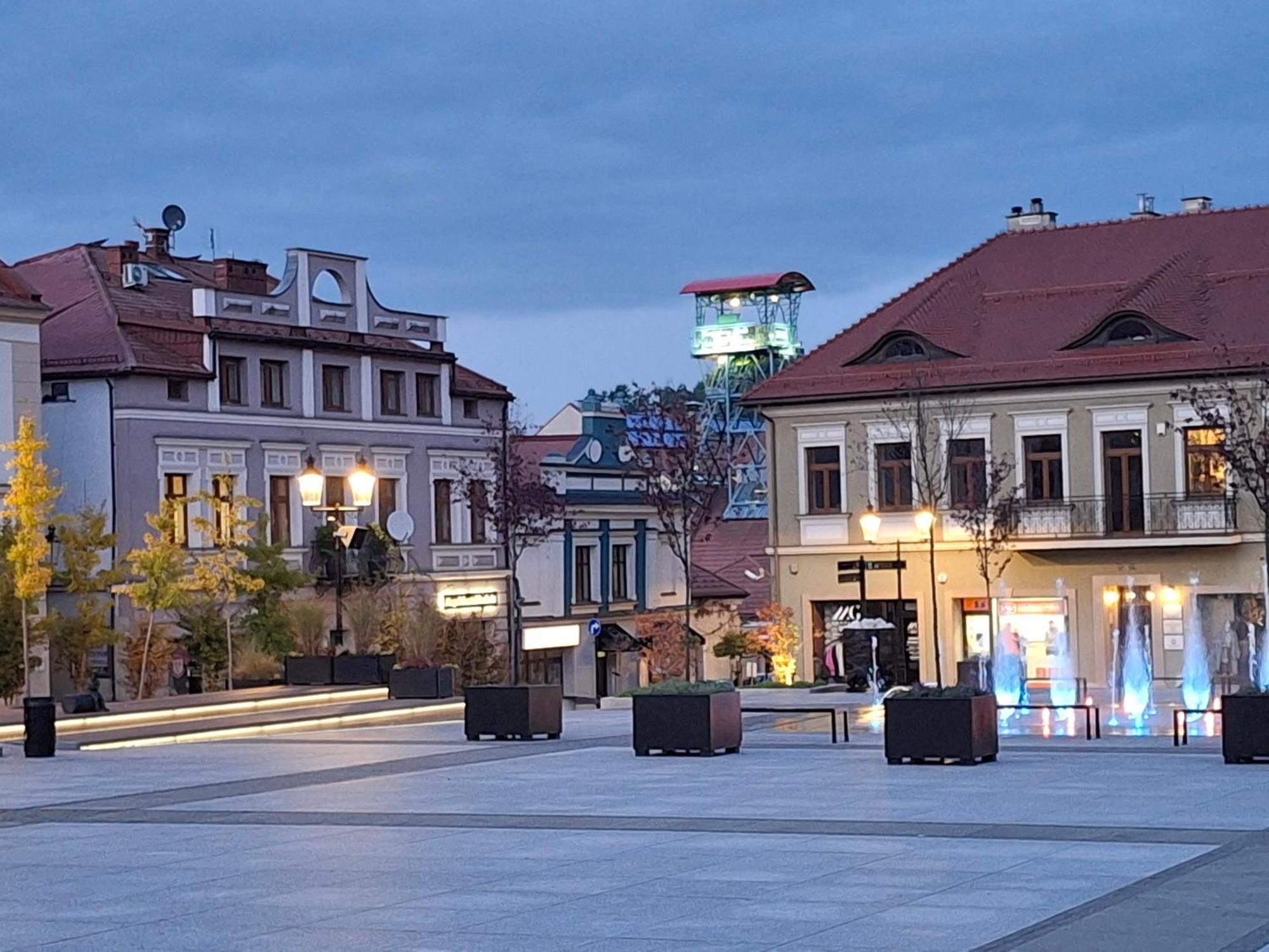Klimatyczny Apartament Przy Bochenskim Rynku. Bochnia Extérieur photo
